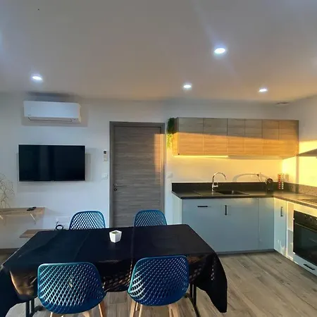 Nid Douillet Et Moderne Prázdninový dům