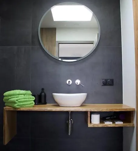 Nid Douillet Et Moderne Prázdninový dům