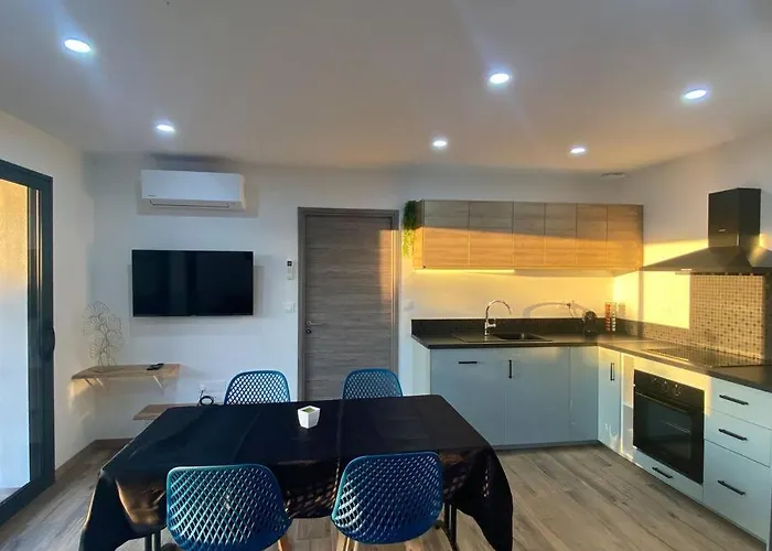 Nid Douillet Et Moderne Prázdninový dům